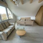 Wohn- und Schlafzimmer