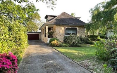 FAMILIENFREUNDLICHES EINFAMILIENHAUS MIT EINMALIGEM BLICK AUF DAS FELD