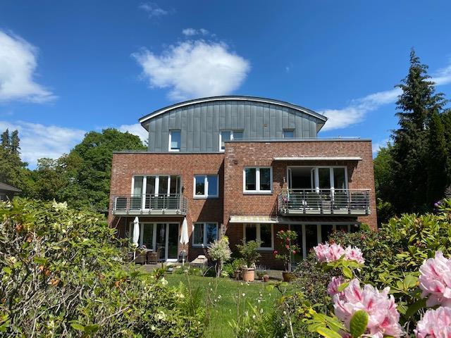 3-ZIMMER ERDGESCHOSS-WOHNUNG MIT TERRASSE IN HAMBURG – VOLKSDORF