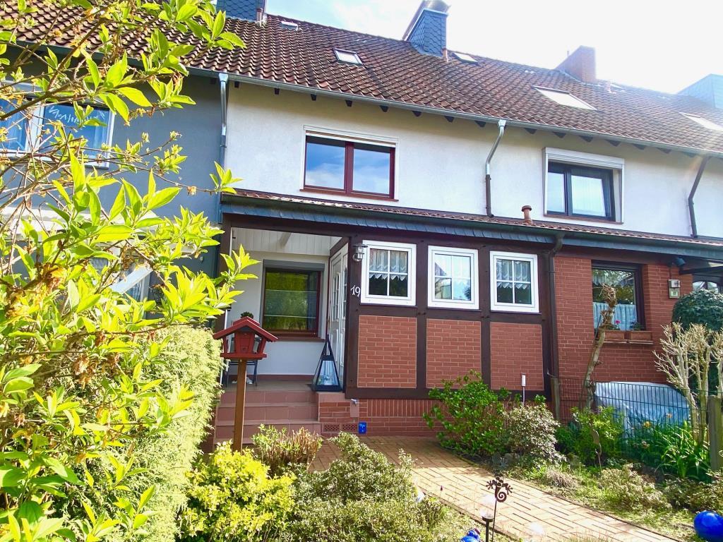 GELEGENHEIT! TOP-REIHENMITTELHAUS MIT 5 ZIMMERN IN GROSSBURGWEDEL
