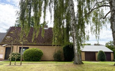 IDYLLISCH GELEGENE DOPPELHAUSHÄLFTE AUF EINEM ERBPACHT-GRUNDSTÜCK